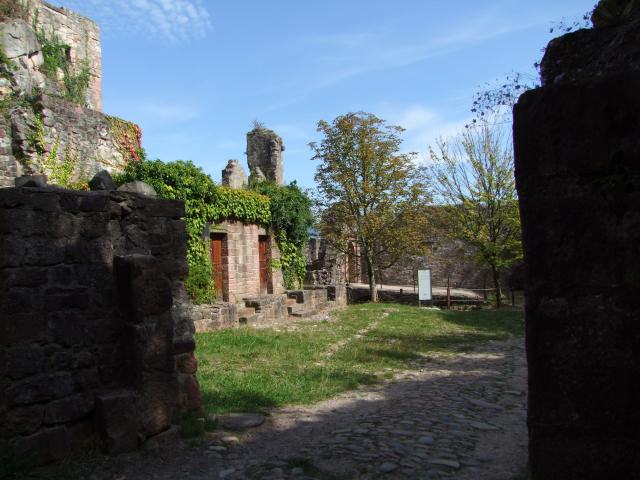 ... auch nur den Burghof erreicht.