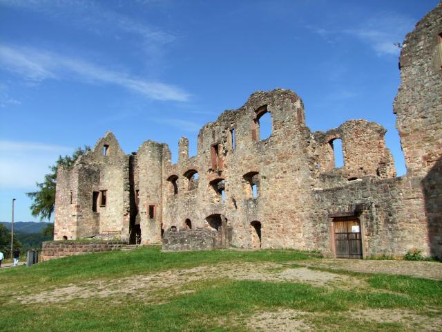 ... erreichten wir die Oberburg.