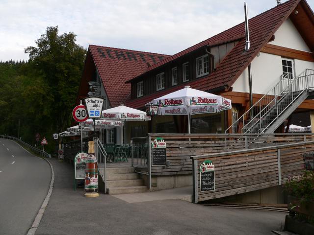... und speisten lieber in der Schattenmühle.