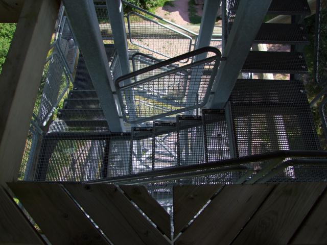 Ich mag ja offene Treppen nicht so wirklich, wenn sie hoch hinauf führen ...