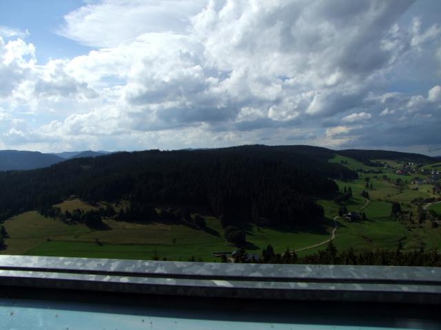 ... und in der Ferne erspähten wir die beiden höchsten Berge im Schwarzwald.
